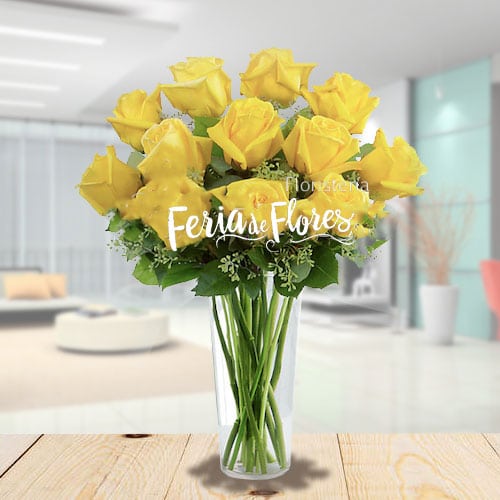 Vase with 12 Yellow Roses